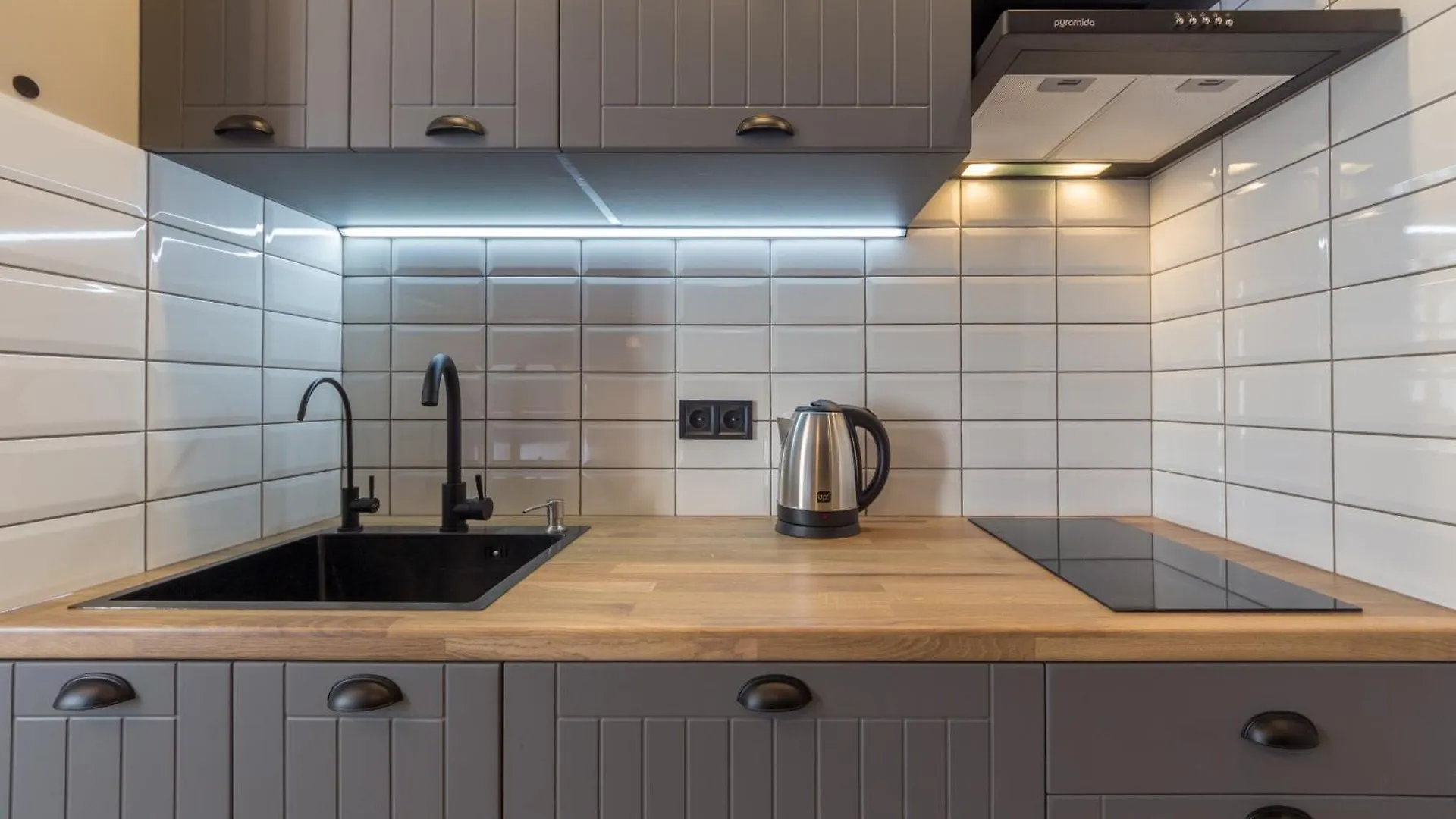 Self Check-In Apartments Maidan Area كييف