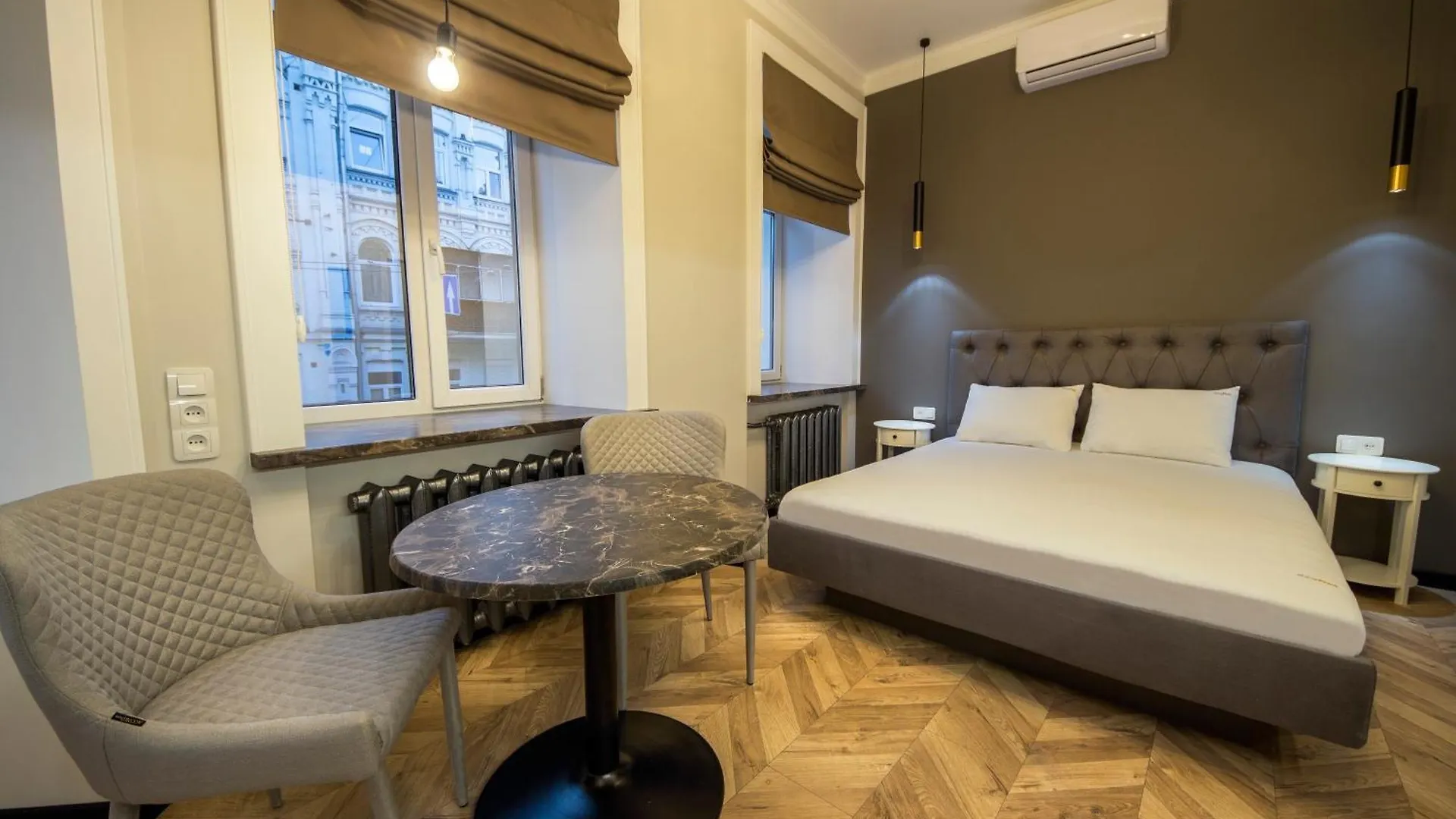 Self Check-In Apartments Maidan Area Kyiv Ukraine