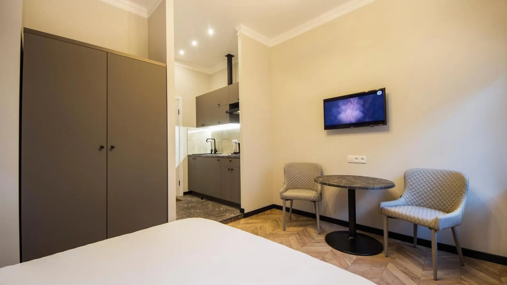 Self Check-In Apartments Maidan Area Kyiv Ukraine
