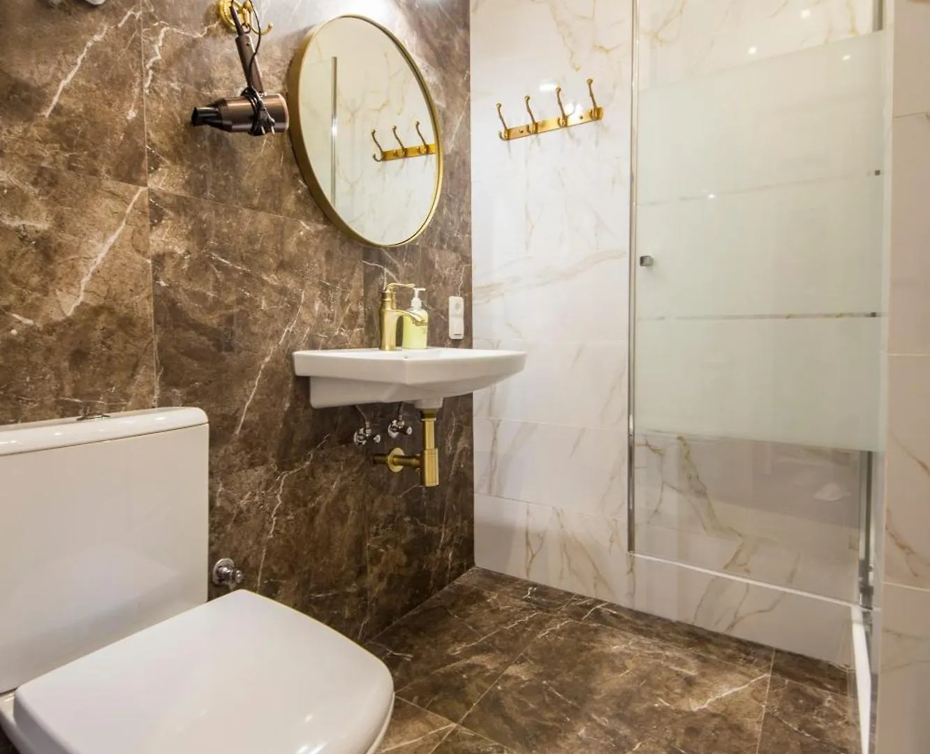 Self Check-In Apartments Maidan Area Kyiv