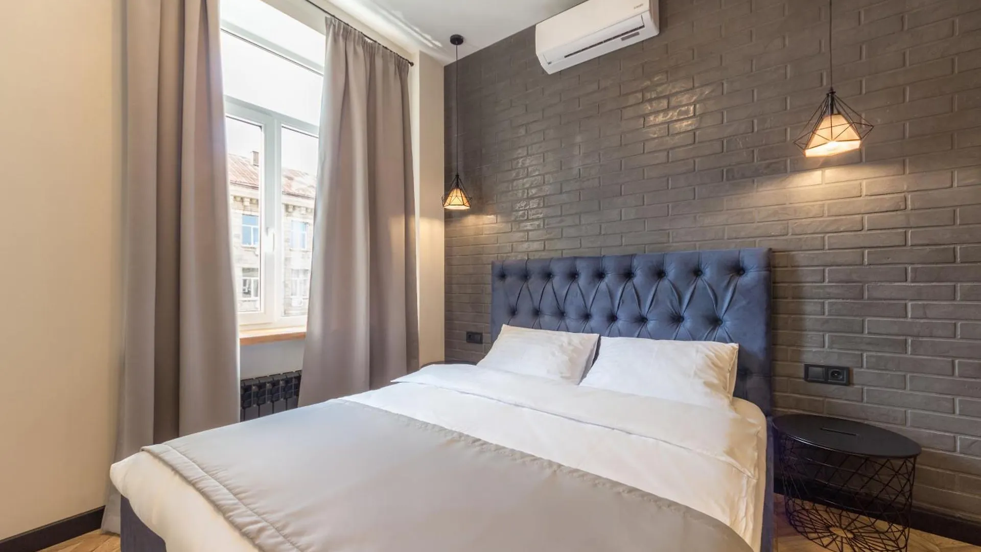 Self Check-In Apartments Maidan Area Kyiv