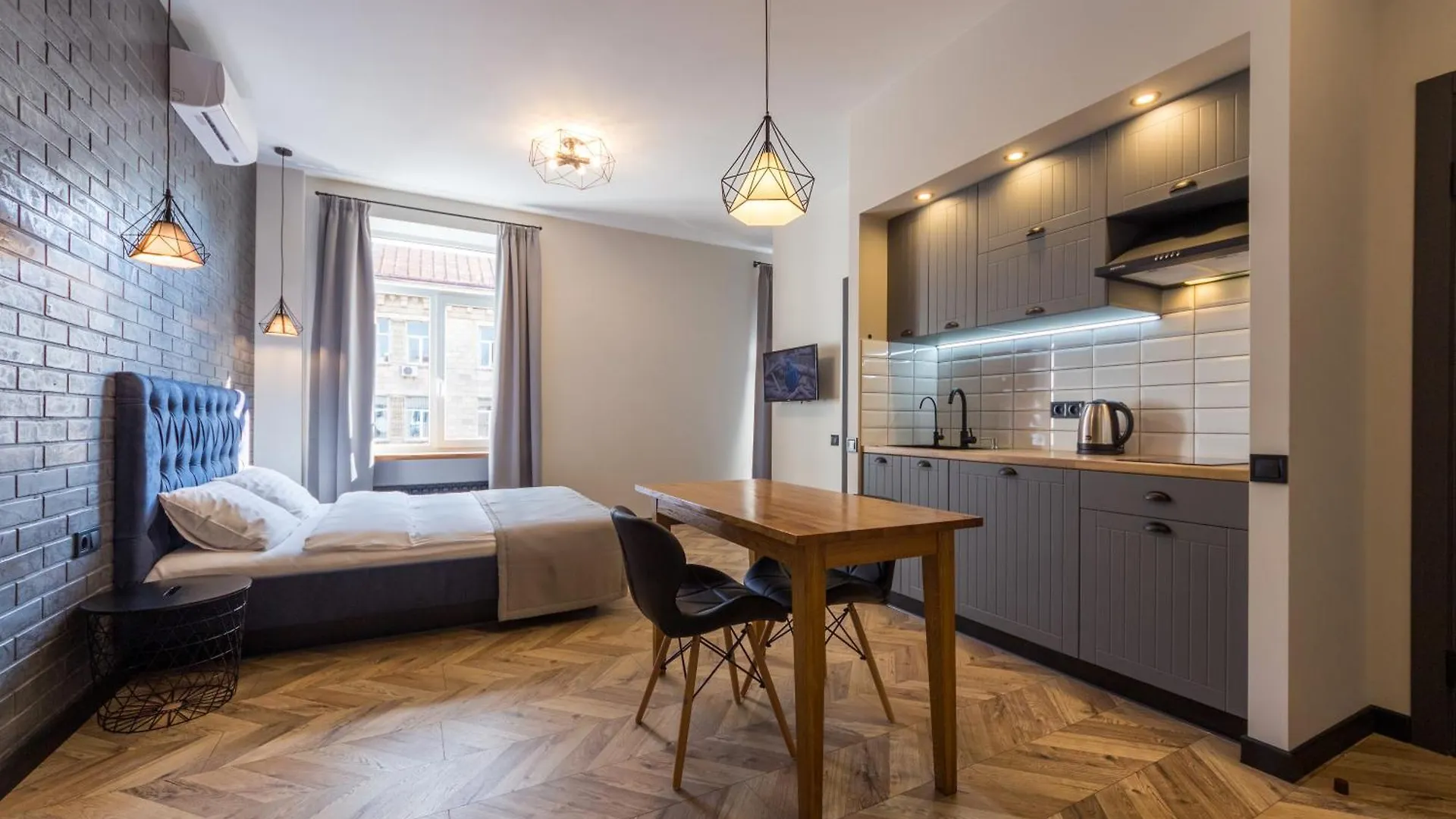 Self Check-In Apartments Maidan Area Kyiv