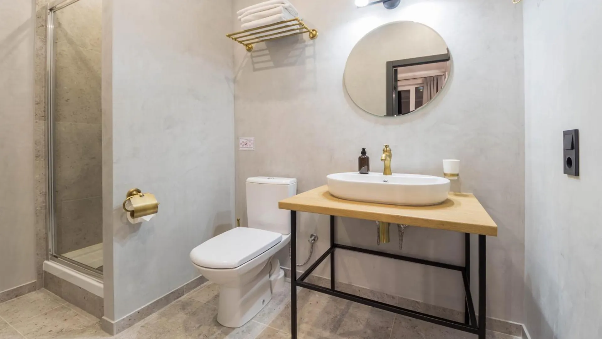 Self Check-In Apartments Maidan Area Kyiv 0*,  Ukraine