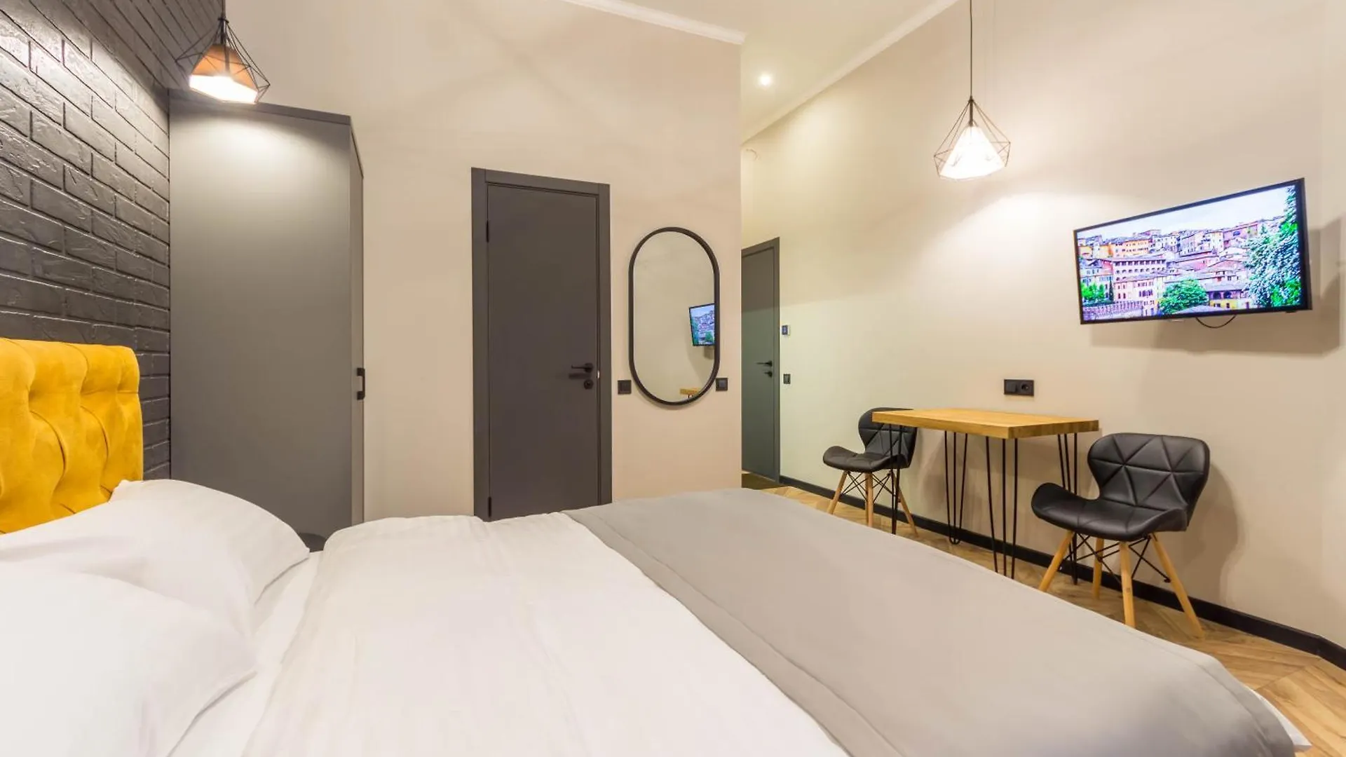 Self Check-In Apartments Maidan Area Kyiv Ukraine