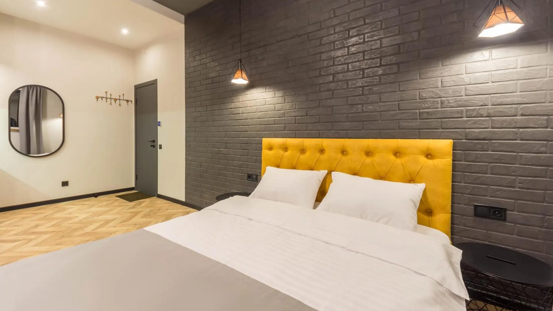 Self Check-In Apartments Maidan Area Kyiv