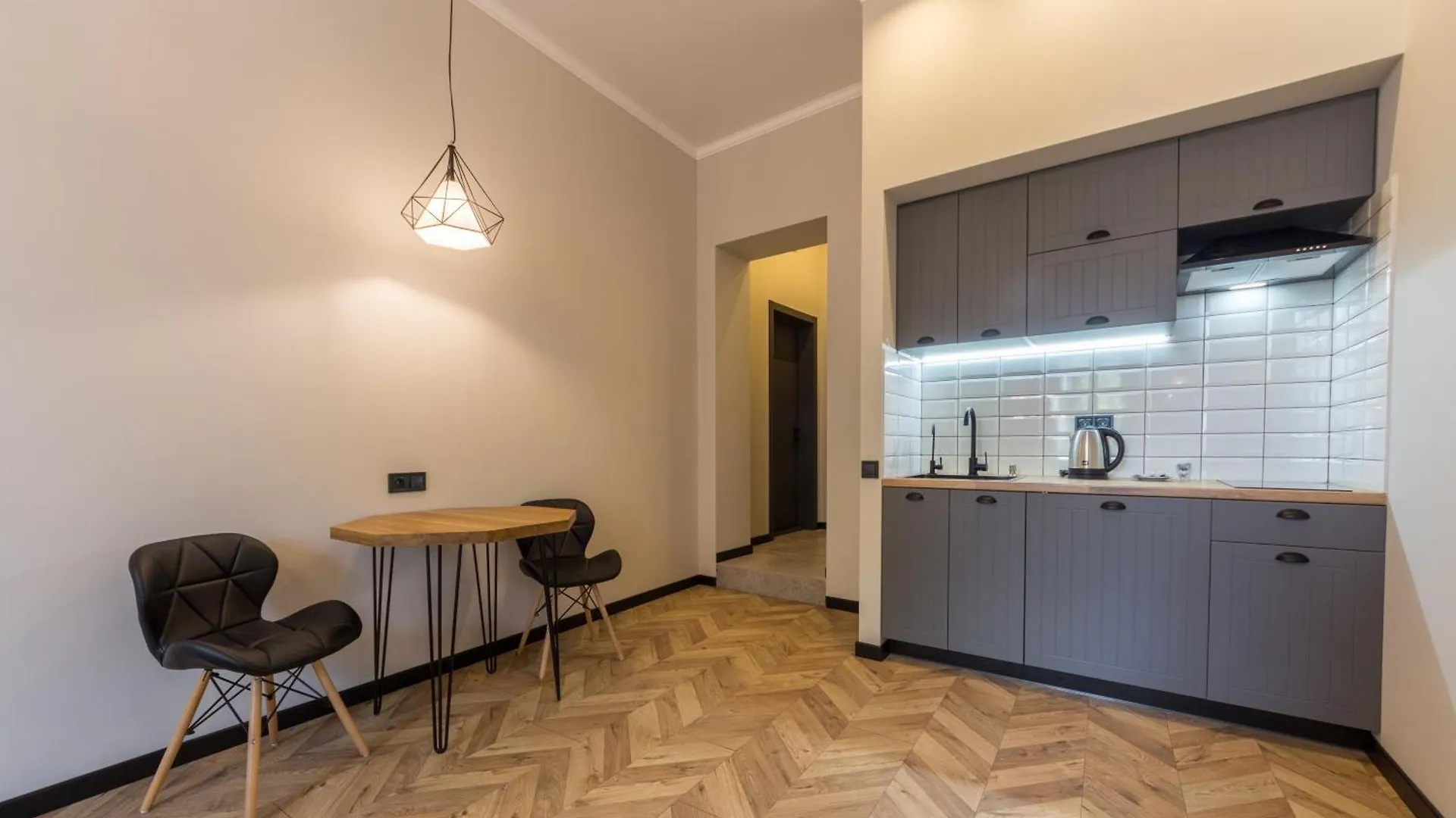 Self Check-In Apartments Maidan Area Kyiv
