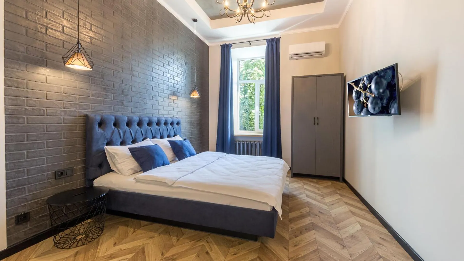 Self Check-In Apartments Maidan Area Kyiv
