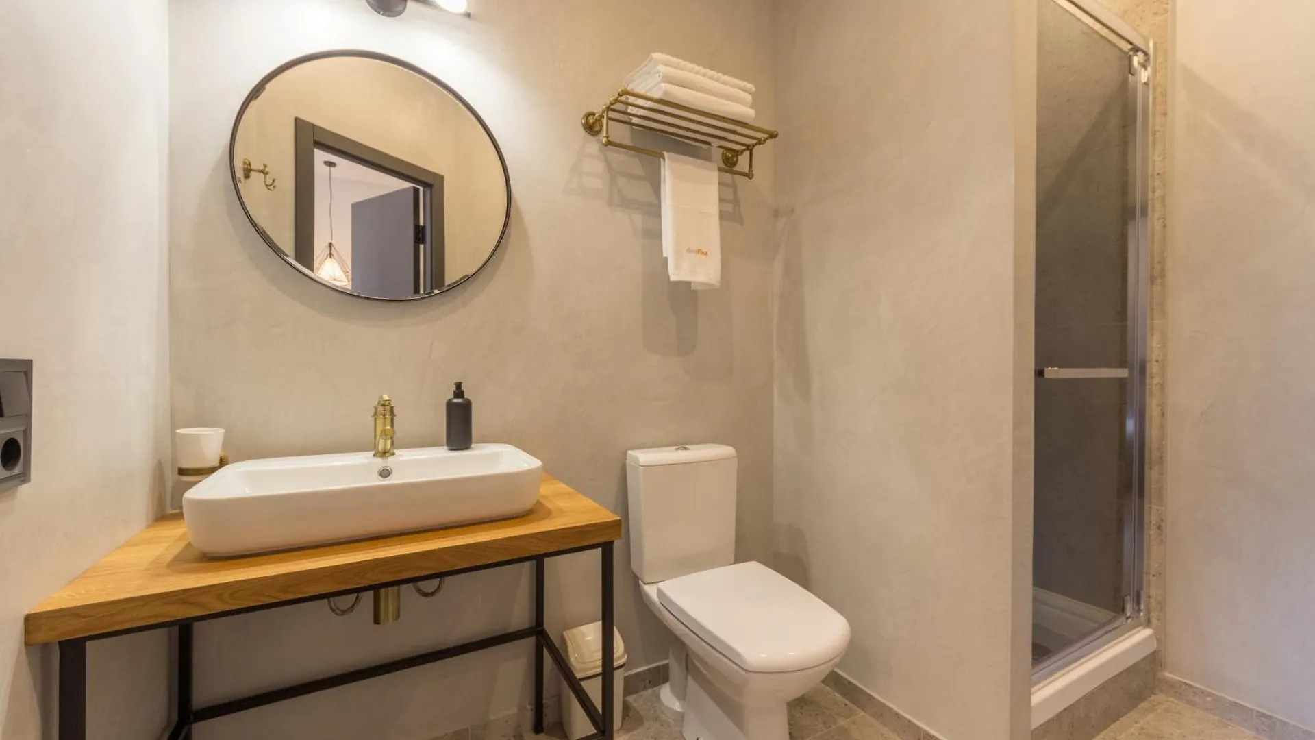 Self Check-In Apartments Maidan Area Kyiv 0*,
