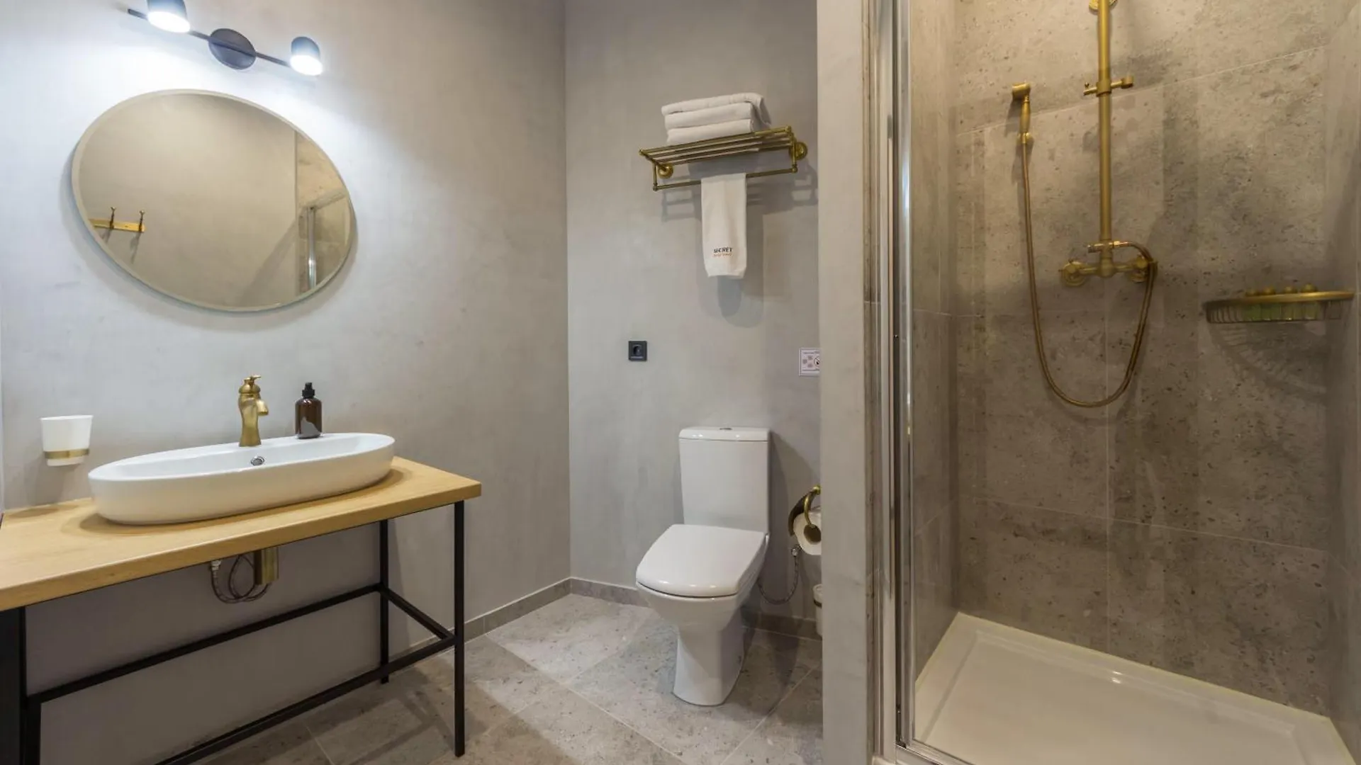 Self Check-In Apartments Maidan Area Kyiv Ukraine