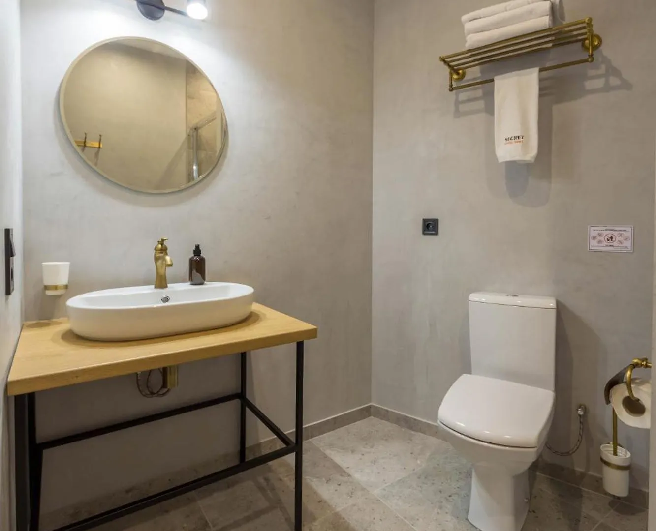 Self Check-In Apartments Maidan Area Kyiv