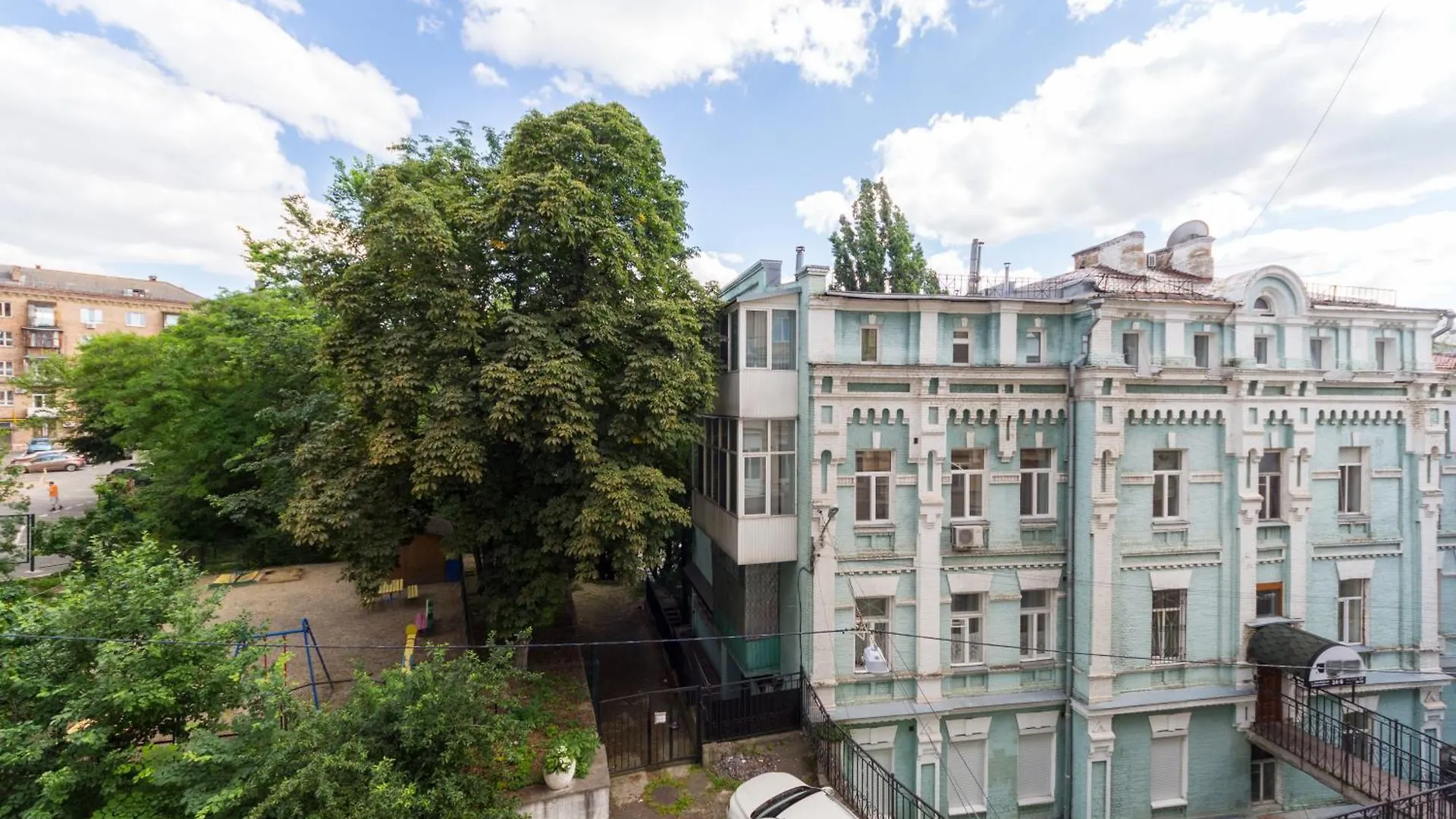 Self Check-In Apartments Maidan Area Kyiv Ukraine